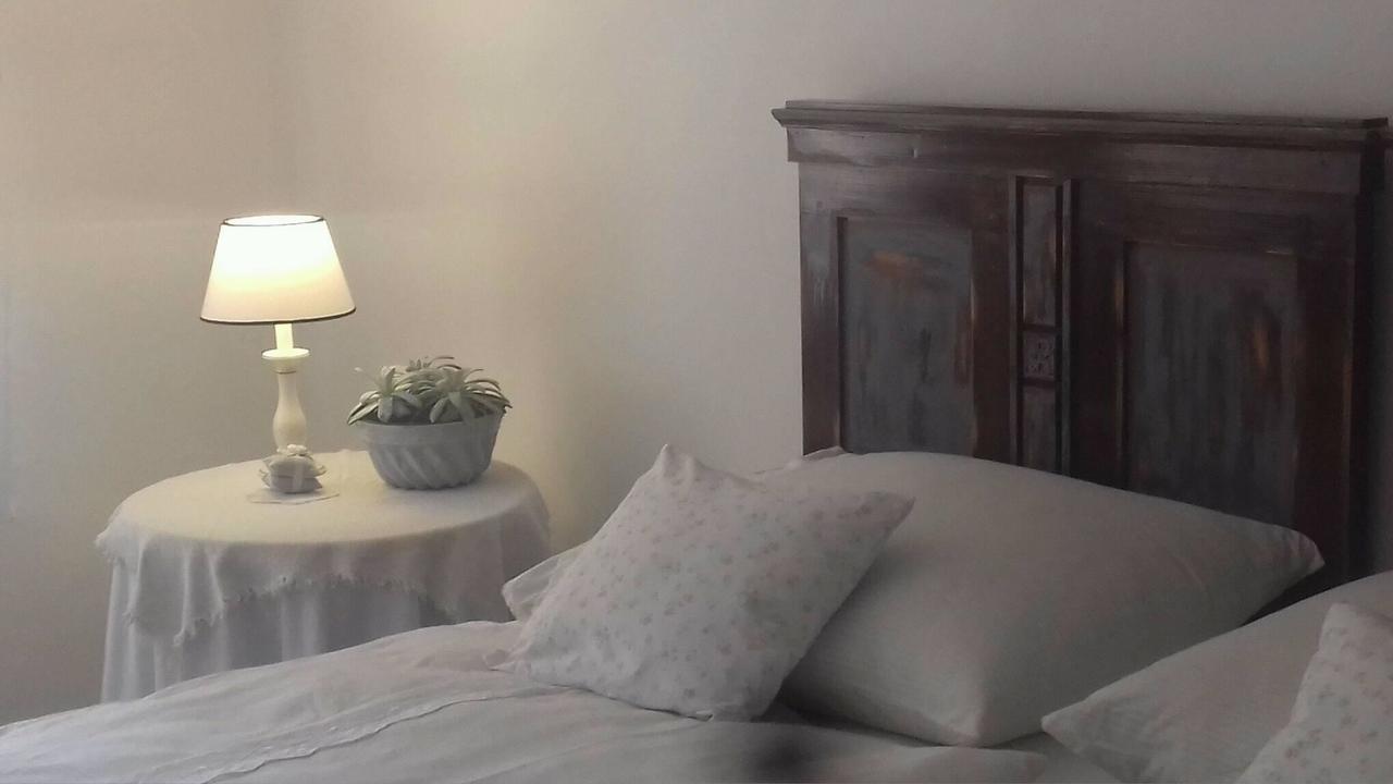 Tulipanos Vendeghaz Apartment Obanya Екстериор снимка